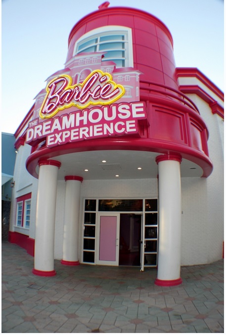 Во Флориде построили настоящий дом Барби