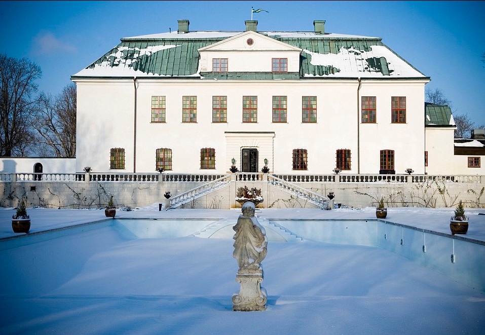Thousand-year-old haunted Swedish palace that housed the royals and was visited by stars from Greta Garbo to David Guetta is expected to sell for £6.2million