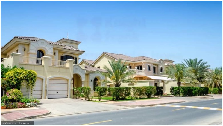 6 Bedroom Frond C Palm Jumeirah Villa With Its Own Beach