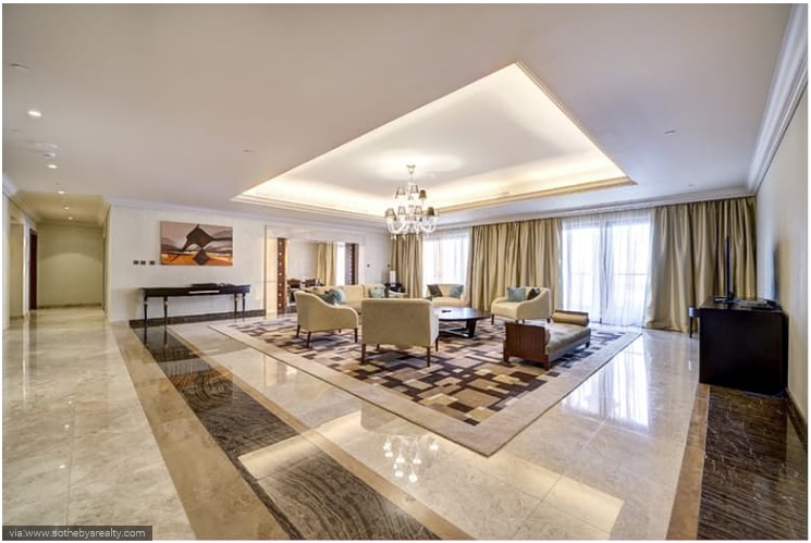 Красивые дома в Дубае: классическая роскошь Востока